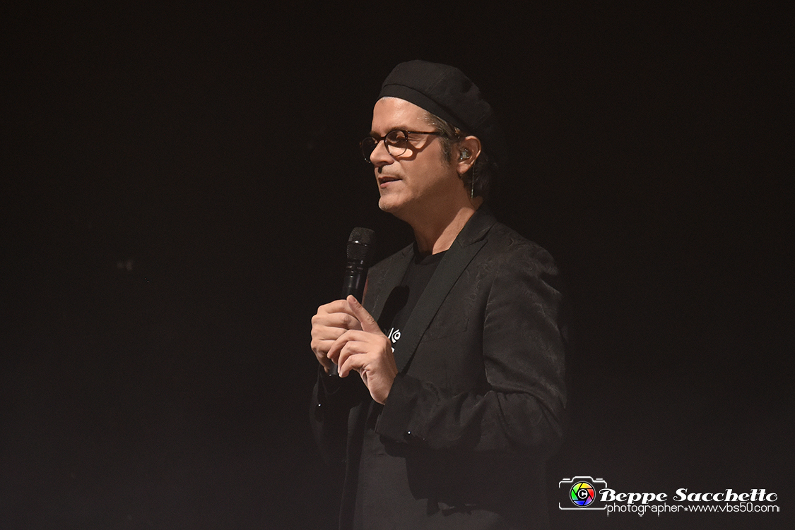 VBS_7980 - Concerto Samuele Bersani - Cinema Samuele.jpg